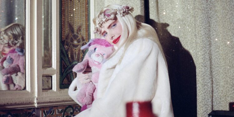 Μια ταινία για την Τσιτσιολίνα – "Diva Futura" και η εποχή της απενοχοποίησης