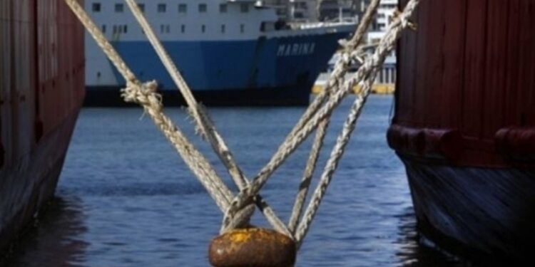 Ακυρώσεις δρομολογίων από το λιμάνι του Πειραιά λόγω των καιρικών συνθηκών
