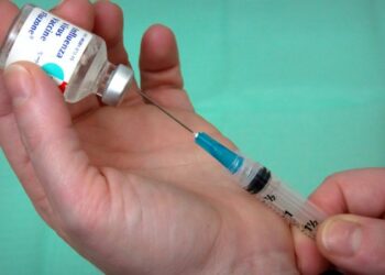 Σχεδόν στο «πικ» η εποχιακή γρίπη στην Ιταλία - 800.000 νέα κρούσματα και επικίνδυνα συμπτώματα πνευμονίας