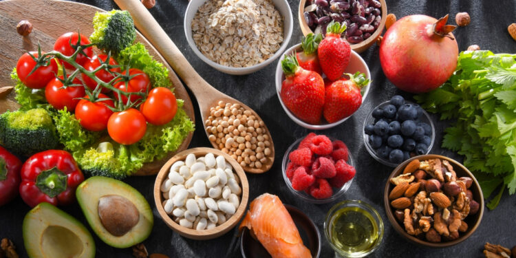 7 τροφές που βοηθούν πραγματικά στη μείωση της χοληστερόλης