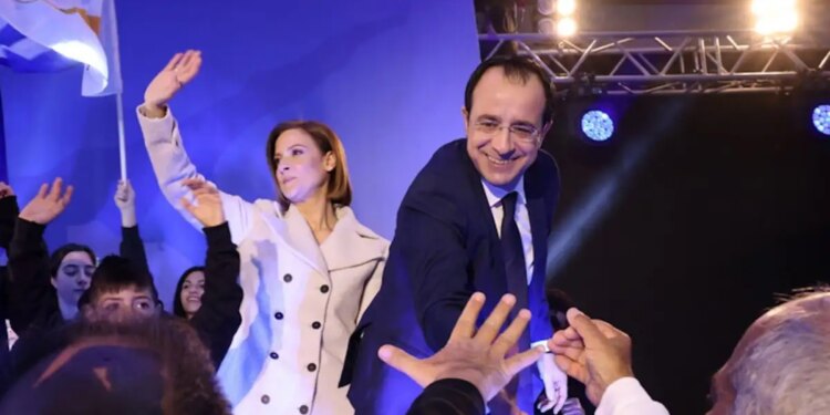 Κύπρος: Η σύζυγος του Νίκου Χριστοδουλίδη σπάει τη σιωπή της μετά το επίμαχο βίντεο - «Ανυπόστατες επιθέσεις και ανελέητος πόλεμος»