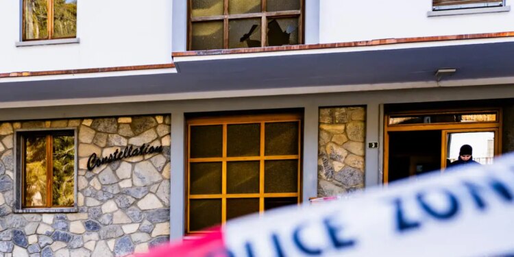 Κραν Μοντανά: Δύσκολη η διαδικασία αναγνώρισης των θυμάτων - Πάνω από 40 νεκροί και 100 τραυματίες από τη φωτιά στο μπαρ