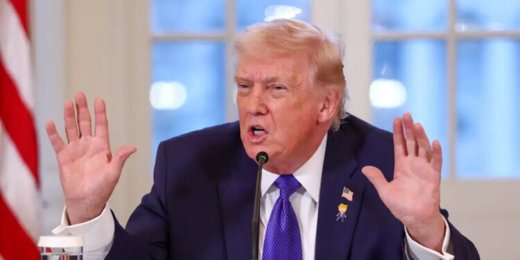 Ντόναλντ Τραμπ: Οι σκοτωμοί στο Ιράν σταμάτησαν και οι εκτελέσεις ακυρώθηκαν