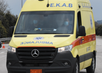 Εκτροπή οχήματος στον Κηφισό – Δύο τραυματίες