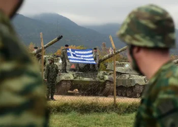 Έκτακτες κρίσεις Συνταγματαρχών Όπλων στο Στρατό Ξηράς
