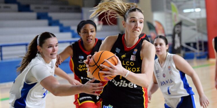 Ο Αθηναϊκός "πέρασε" από την έδρα της Ιωνίας - www.ertsports.gr