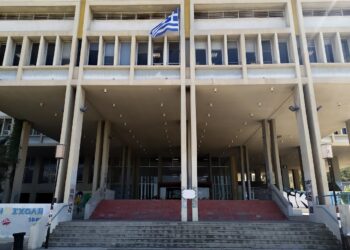 Δ. Δρόσος (Κοσμ. Φιλοσοφικής ΕΚΠΑ) στο ΕΡΤnews Radio 105,8 για διαγραφή τεταρτοετών: Λάθος του συστήματος – Θα διορθωθεί