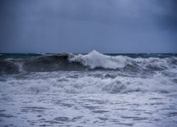 Απαγορευτικό απόπλου σε βασικά λιμάνια λόγω των ισχυρών ανέμων - ertnews.gr