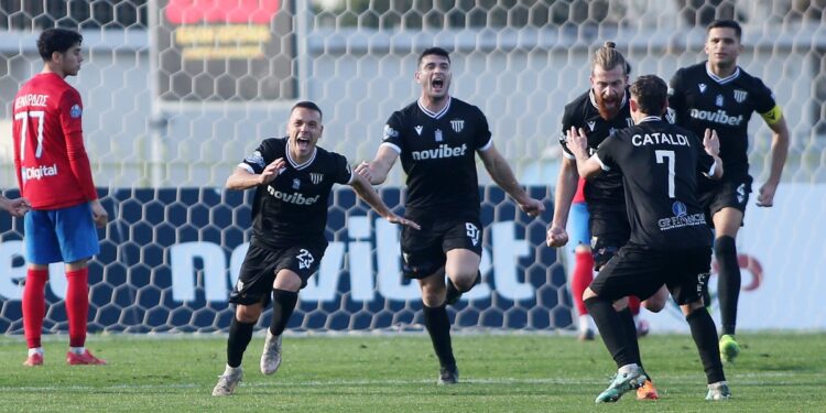 Πήρε το ντέρμπι κορυφής η Καλαμάτα και ξέφυγε στο +5 από τον Πανιώνιο - www.ertsports.gr