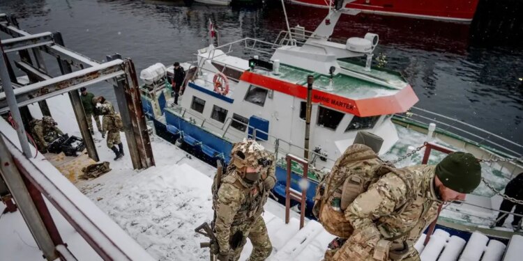 Τραμπ: Η Δανία δεν κράτησε μακριά από τη Γροιλανδία τη Ρωσία - Ήρθε η ώρα να γίνει