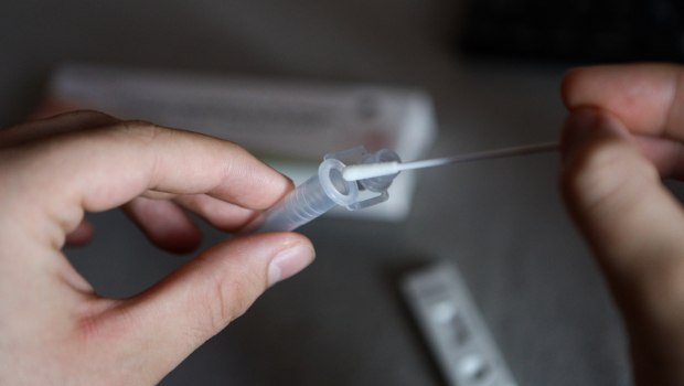 Γρίπη: Αυξάνονται σημαντικά οι εισαγωγές ασθενών - Ζορίζονται τα νοσοκομεία - Τι γίνεται με τα παιδιά