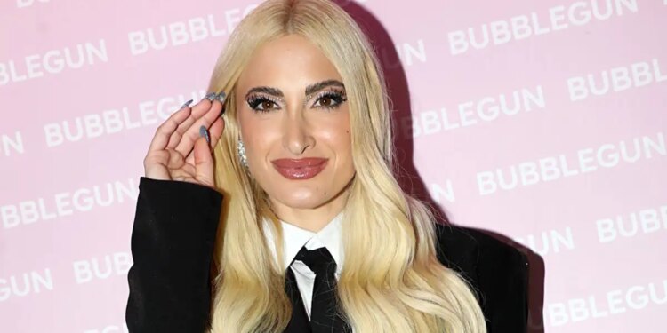 Βίντεο από τη στιγμή που πήγε τον γιο της στο γιατρό