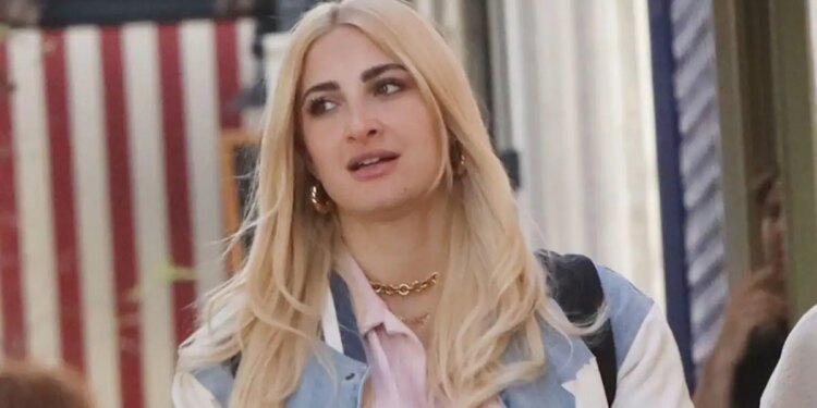 Ιωάννα Τούνη: Στο νοσοκομείο ο γιος της, Πάρης