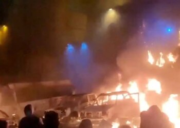 Χάος στο Ιράν: Βίντεο με πυροβολισμούς κατά διαδηλωτών - Τεχεράνη και Ουάσιγκτον εξαπολύουν απειλές