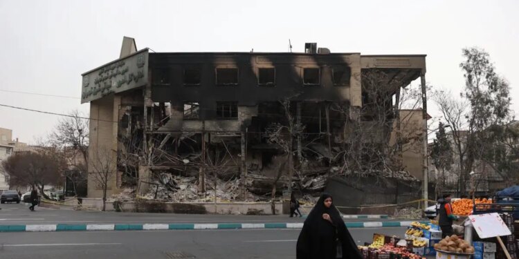 Ιράν: Η αστυνομία δίνει διορία τριών ημερών στους διαδηλωτές να παραδοθούν - «Θα σας δείξουμε μεγαλύτερη επιείκεια»