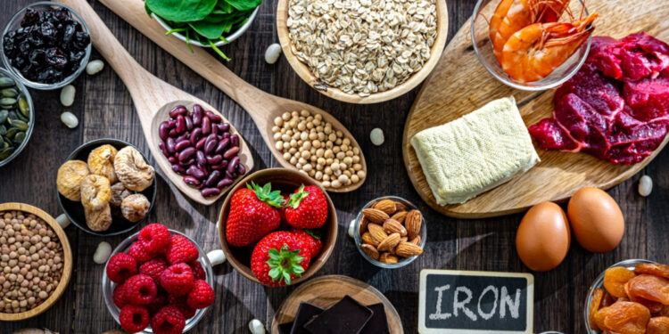 7 τροφές πλούσιες σε σίδηρο αντί να πάρετε συμπληρώματα