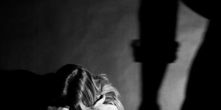 Νέα γυναικοκτονία στην Ιταλία: Σκότωσε την 40χρονη σύζυγό του και την έθαψε σε χωράφι