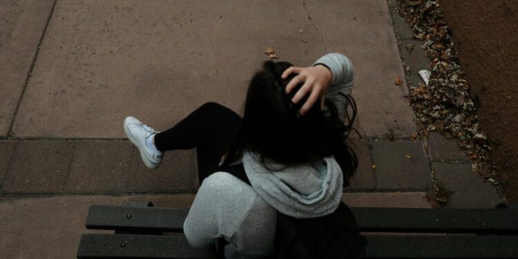 Άγιος Παντελεήμονας: Τέσσερις ανήλικες ξυλοκόπησαν 16χρονη