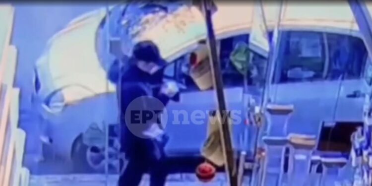 Εξαφάνιση 16χρονης Λόρα: Βίντεο ντοκουμέντα με τα τελευταία της ίχνη στην Αθήνα – Τα σενάρια που εξετάζονται