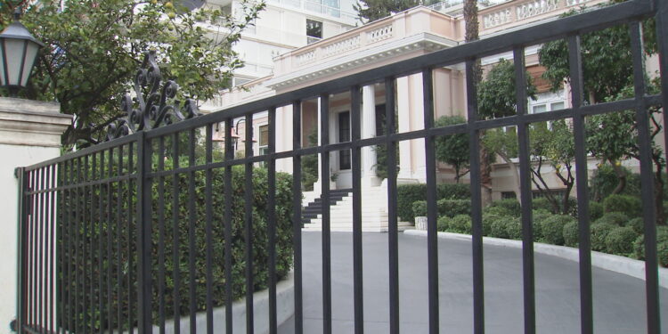 Συνάντηση Μητσοτάκη – Τασούλα στο Προεδρικό Μέγαρο – Τι περιλαμβάνει η ατζέντα