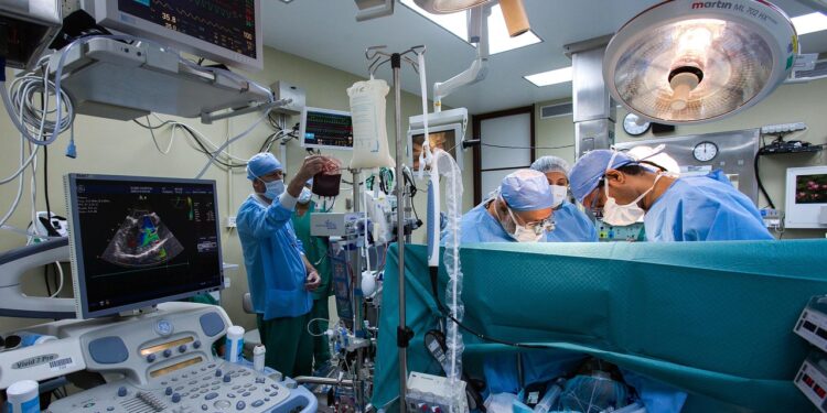 Επιστήμονες ανέπτυξαν σκόνη που επουλώνει άμεσα θανατηφόρες πληγές