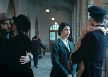 «Η μεγάλη χίμαιρα»: Το πλοίο «Μαρίνα» βυθίζεται και η μοίρα των ηρώων αλλάζει για πάντα – Το 4ο επεισόδιο στο ERTFLIX 17/1 και στην ΕΡΤ1 18/1