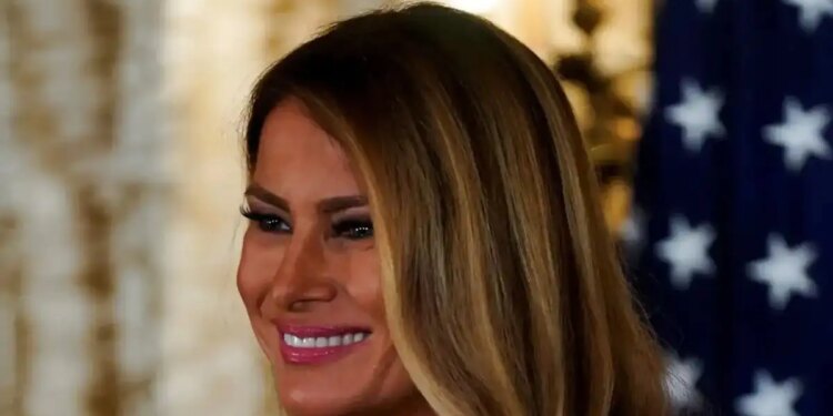Η Μελάνια Τραμπ κάνει «σινεμά» τον Λευκό Οίκο για την ταινία που παρουσιάζει τη ζωή της