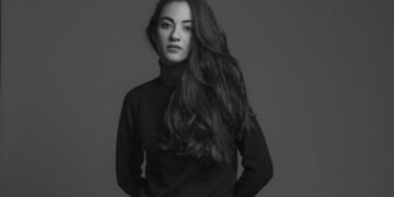 Η Ελληνο-Καναδή ηθοποιός Μελισσάνθη Μάχουτ στη “Φωνή της Ελλάδας”