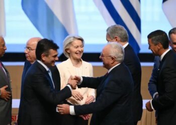 Το Ευρωκοινοβούλιο «παγώνει» τη συμφωνία Mercosur