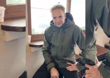 Ο Κυριάκος Μητσοτάκης παρουσίασε το νέο καφέ στην κορυφή της Στύγας στα Καλάβρυτα