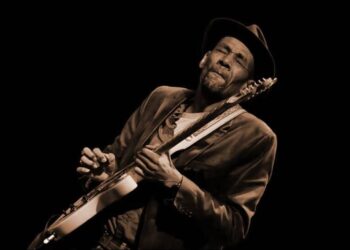 Chicago blues με τους Blues Cargo και τον Michael Dotson στο Half Note