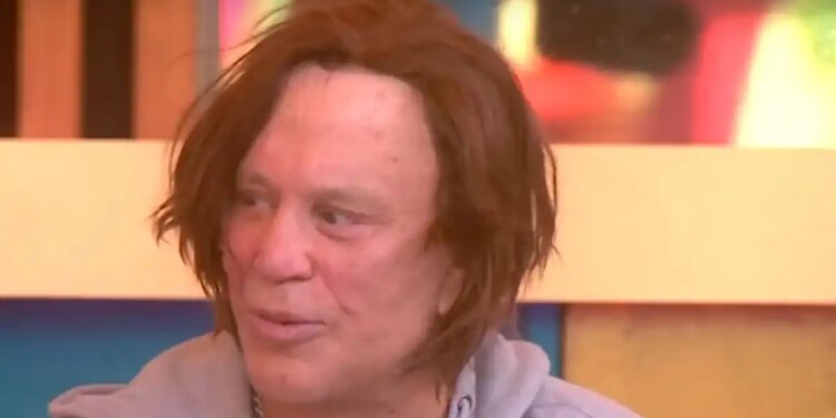 Μίκι Ρουρκ: Αγνώριστος σε νέες εικόνες