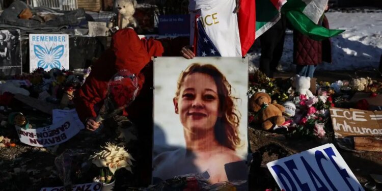 Μινεάπολη: Δύο θανατηφόροι πυροβολισμοί, καμία δίωξη - Πώς η ομοσπονδιακή ασυλία καλύπτει τους πράκτορες της ICE