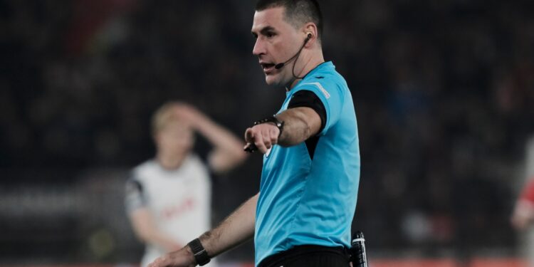 Ο Ομπρένοβιτς στο ΑΕΚ-Παναθηναϊκός - www.ertsports.gr