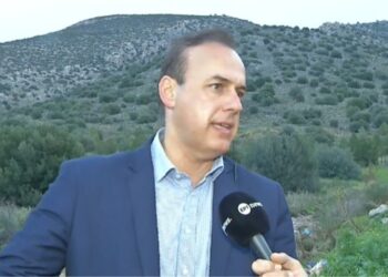 Καταγγελίες του δημάρχου Γλυφάδας για μπαζωμένο ρέμα και έργα του ΔΕΔΔΗΕ – Κατεπείγουσες τεχνικές παρεμβάσεις  προαναγγέλλει από το ΕΡΤnews