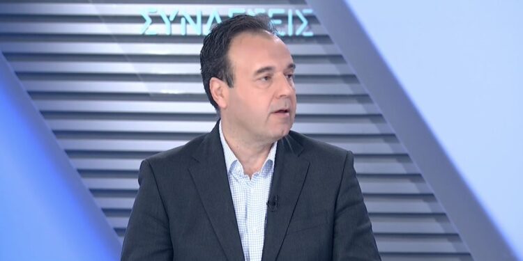 Παπαστεργίου: 20.000 παραβάσεις κόκκινου σε ένα μήνα «έπιασαν» οι κάμερες – Περίπου 2.000 νέες θα μπουν σε Αττική, Θεσσαλονίκη και Κρήτη το 2026