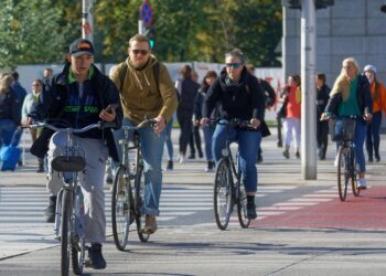 Κλίμα: Οι υποχρεωτικές αλλαγές στον τρόπο ζωής υπονομεύουν τη δημόσια στήριξη, διαπιστώνει μελέτη