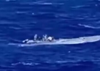 Πορτογαλία: Βίντεο από την κατάσχεση 9 τόνων κοκαΐνης από «ναρκο-υποβρύχιο» στο αρχιπέλαγος των Αζορών