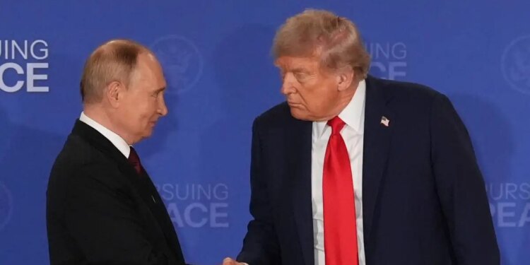 Ο Πούτιν «εξετάζει» την πρόταση Τραμπ για το Συμβούλιο Ειρήνης: «Δεν μας αφορά η Γροιλανδία»