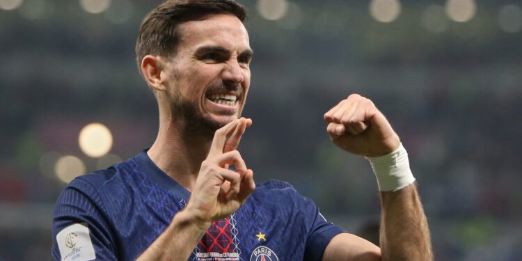 Σπεύδει να "δέσει" Φαμπιάν Ρουίθ η Παρί - www.ertsports.gr