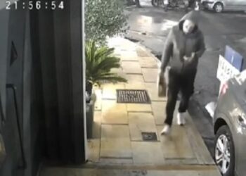 Βομβιστική επίθεση εκβιασμού στα Ιλίσια: Βίντεο ντοκουμέντο μετά την εξιχνίαση της υπόθεσης