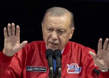 Ο Ερντογάν συγχαίρει τη Συρία για τις επιθέσεις κατά Κούρδων μαχητών