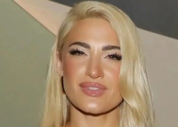Το απρόοπτο με την ανθοδέσμη του συντρόφου της και η «παρατήρηση» που της έκανε