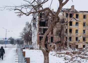 Η Ουκρανία στέλνει 447 γεννήτριες στην Ουκρανία για να μην «παγώσουν» πάνω ένα εκατομμύριο πολίτες