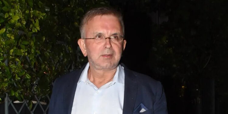 Είχαμε ένα μόνιμο καβγά στο ραδιόφωνο, είναι βουτυρόπαιδο και μάγκας