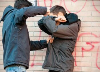 Ανήλικη παραβατικότητα: Ένα πολυπαραγοντικό κοινωνικό φαινόμενο που δεν μπορεί να λειτουργεί ως άλλοθι για απάθεια