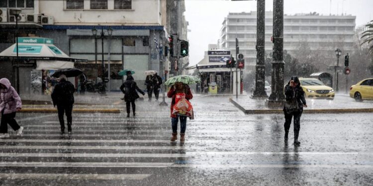 Καιρός: «Red Code» για την κακοκαιρία της Κυριακής – Πού θα «χτυπήσουν» τα πιο έντονα φαινόμενα – Πρόγνωση από την Αν. Τυράσκη