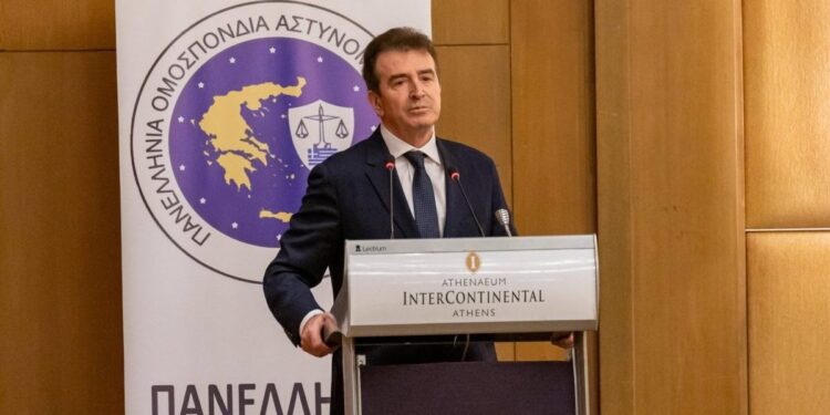 Μ. Χρυσοχοΐδης: «Συνεχίζουμε με αφοσίωση και σχέδιο, για να κάνουμε την ΕΛΑΣ ακόμη πιο αποτελεσματική και πιο κοντά στην κοινωνία»