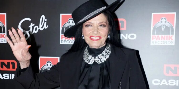 Ζωζώ Σαπουντζάκη: Ο Μάκης Δελαπόρτας για το πρόβλημα υγείας της