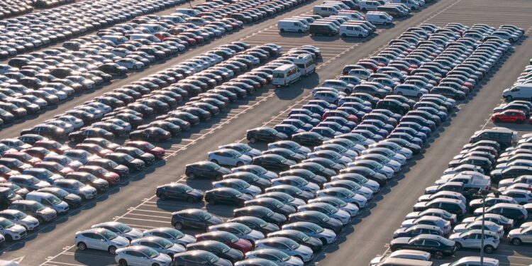 Η τεχνητή νοημοσύνη εκτοξεύει τις τιμές των αυτοκινήτων!